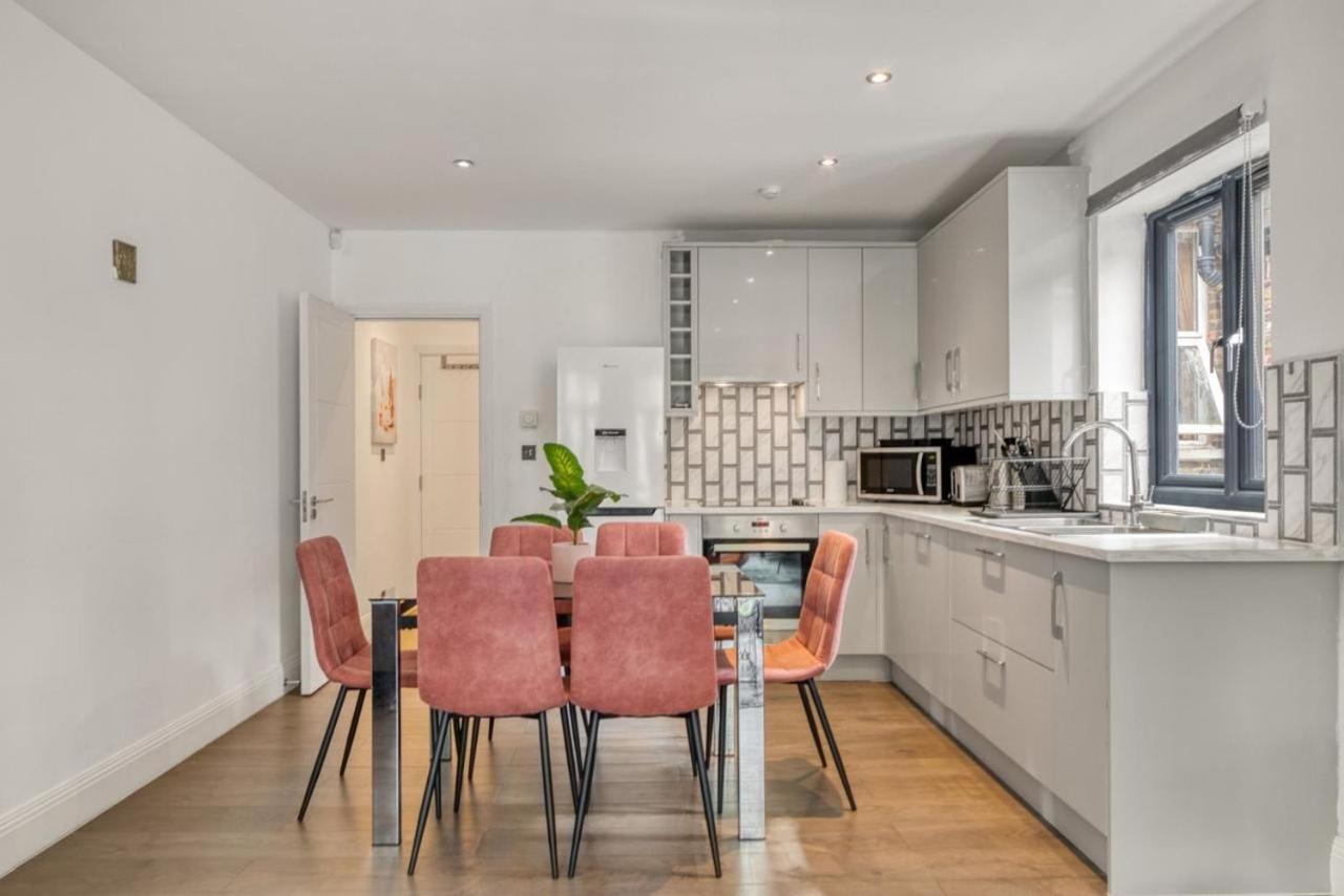Luxurious Hidden Gem In Wandsworth Διαμέρισμα Λονδίνο Εξωτερικό φωτογραφία