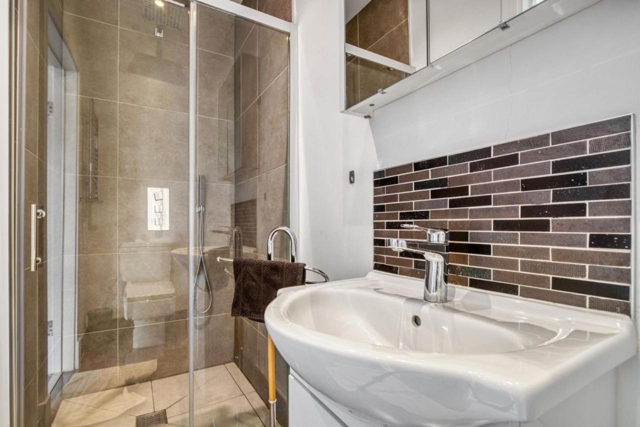 Luxurious Hidden Gem In Wandsworth Διαμέρισμα Λονδίνο Εξωτερικό φωτογραφία